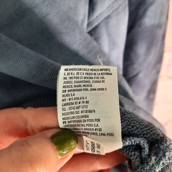 American Eagle Tie Dye Turtleneck Cropped Sweatshirt - Picture 5 of 11